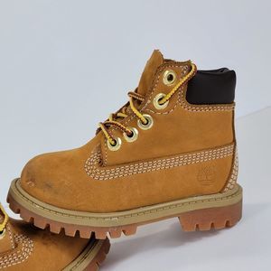 Timberland classic boots lace up waterproof toddler size 5 tan outdoor shoes